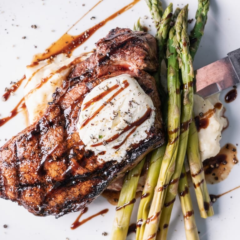 Filet Mignon: A Prime Steakhouse Delight