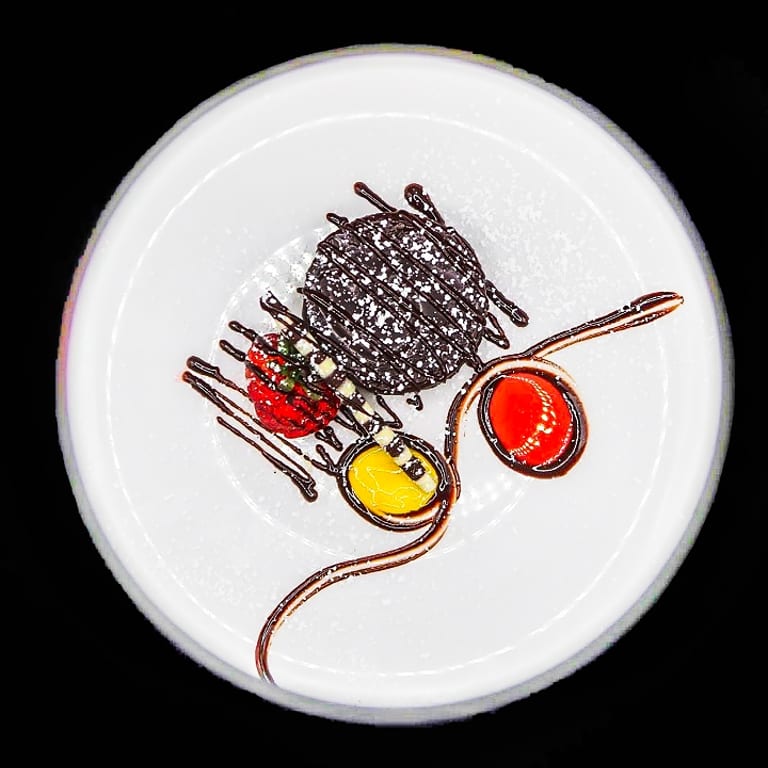 Indulge in Decadent Flourless Chocolate Cake