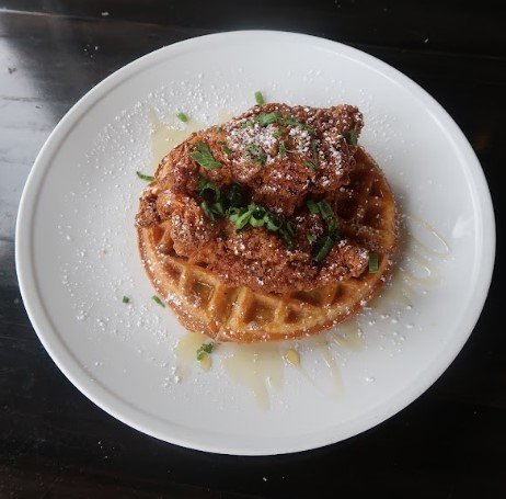 CHICKEN & WAFFLES