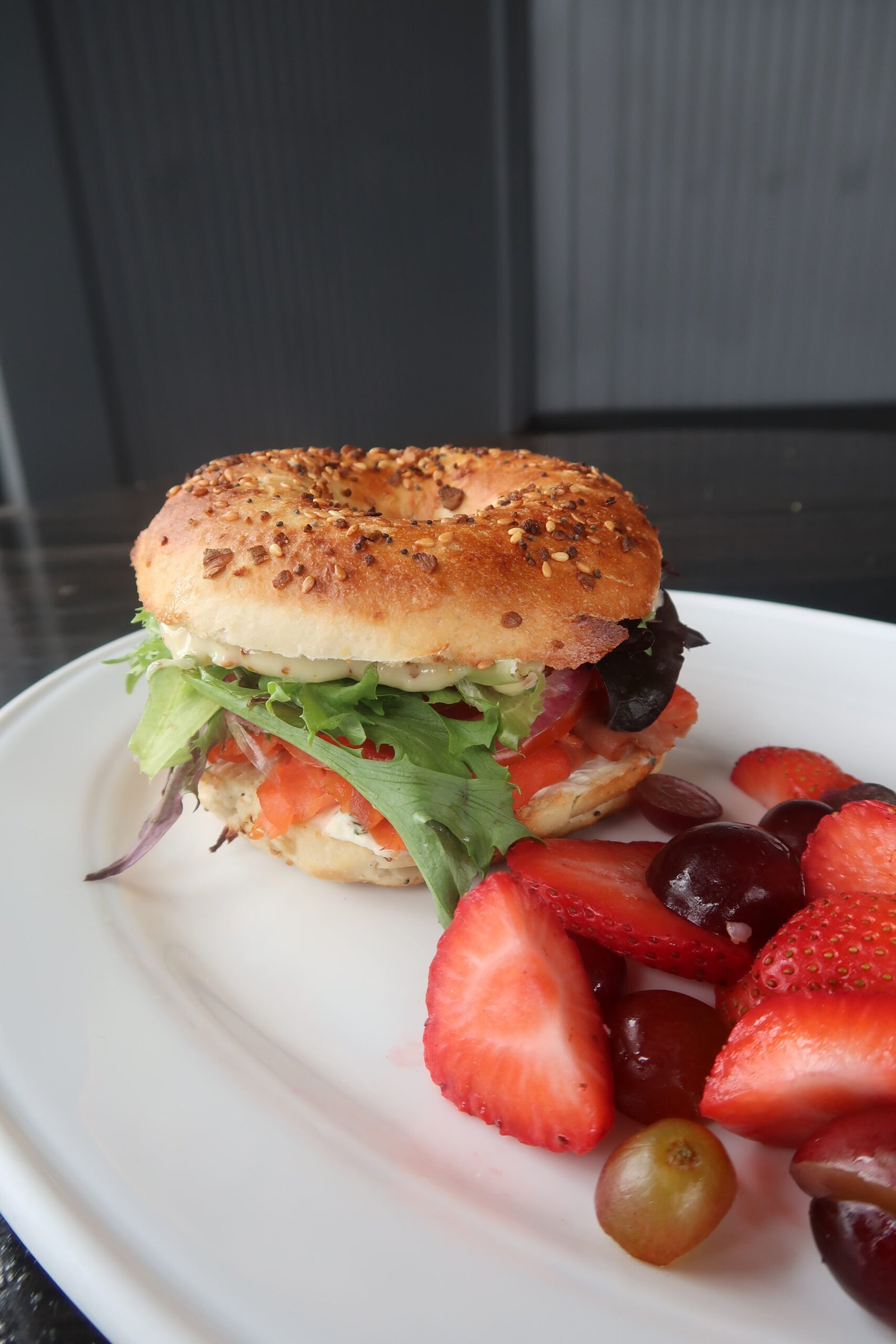 SMOKED SALMON BAGEL